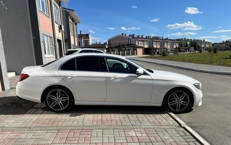 Mercedes-Benz E-Класс, 2018 год, 3 800 000 рублей, 6 фотография