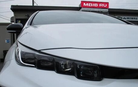 Toyota Prius IV XW50, 2021 год, 1 550 000 рублей, 3 фотография