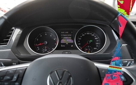 Volkswagen Tiguan II, 2021 год, 3 600 000 рублей, 4 фотография