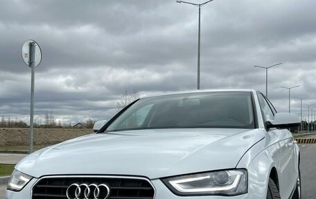 Audi A4, 2013 год, 1 350 000 рублей, 2 фотография