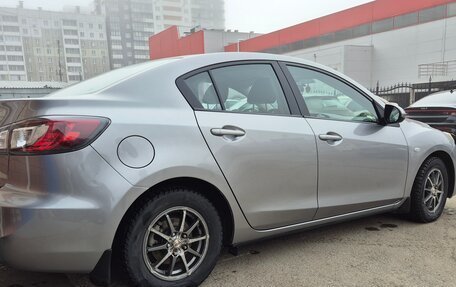 Mazda 3, 2011 год, 1 400 000 рублей, 2 фотография