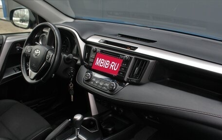 Toyota RAV4, 2016 год, 2 350 000 рублей, 6 фотография