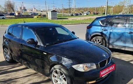 BMW 1 серия, 2011 год, 1 350 000 рублей, 4 фотография