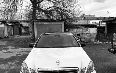 Mercedes-Benz E-Класс, 2012 год, 2 500 000 рублей, 2 фотография
