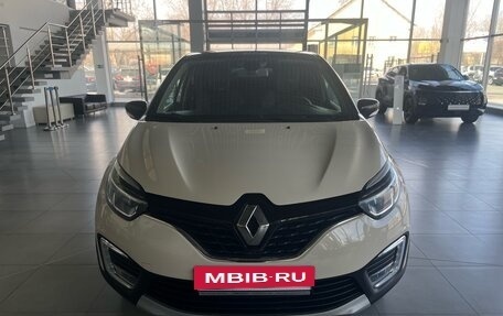 Renault Kaptur I рестайлинг, 2018 год, 1 745 000 рублей, 2 фотография