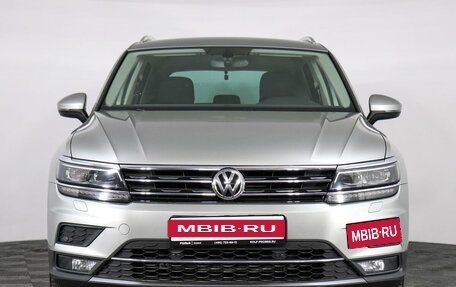 Volkswagen Tiguan II, 2017 год, 2 877 000 рублей, 2 фотография