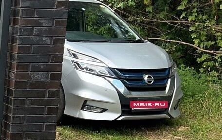 Nissan Serena IV, 2018 год, 2 400 000 рублей, 3 фотография