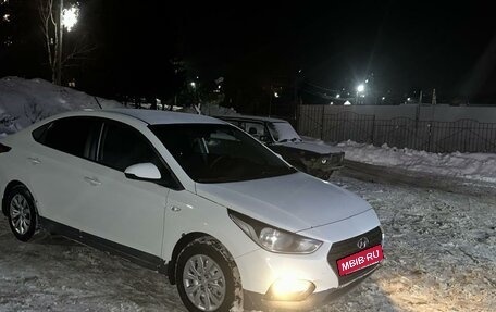 Hyundai Solaris II рестайлинг, 2017 год, 1 085 000 рублей, 2 фотография