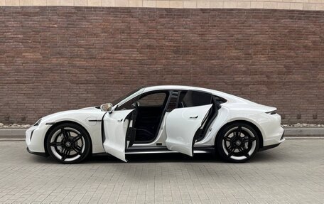 Porsche Taycan I, 2021 год, 10 700 000 рублей, 2 фотография