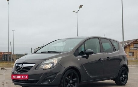 Opel Meriva, 2013 год, 1 055 000 рублей, 4 фотография