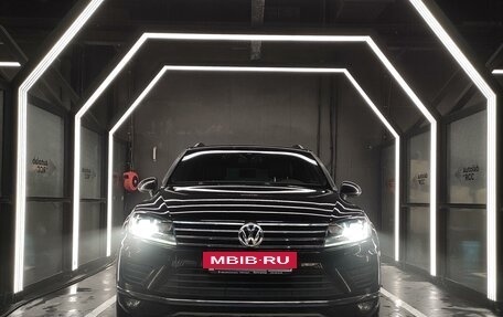 Volkswagen Touareg III, 2018 год, 4 400 000 рублей, 3 фотография