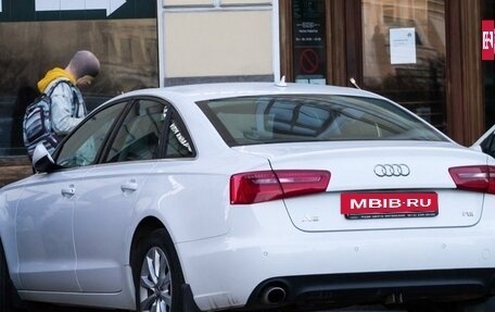 Audi A6, 2011 год, 1 050 000 рублей, 2 фотография