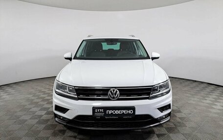 Volkswagen Tiguan II, 2017 год, 2 971 000 рублей, 2 фотография