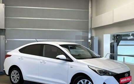 Hyundai Solaris II рестайлинг, 2022 год, 2 047 000 рублей, 3 фотография