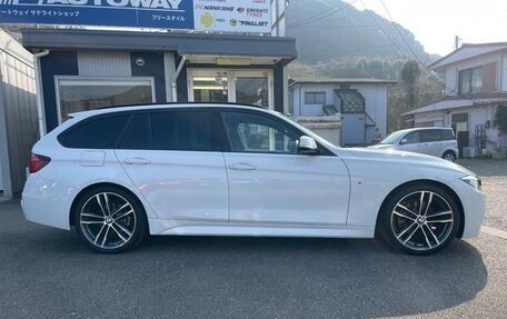 BMW 3 серия, 2019 год, 1 548 900 рублей, 7 фотография