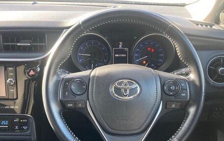 Toyota Auris II, 2018 год, 1 530 000 рублей, 6 фотография