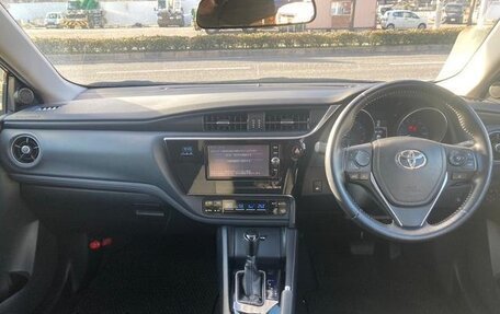 Toyota Auris II, 2018 год, 1 530 000 рублей, 5 фотография