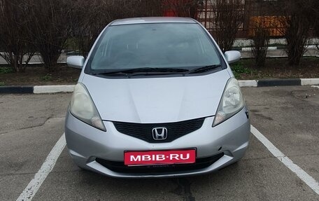 Honda Fit III, 2009 год, 730 000 рублей, 2 фотография