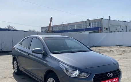 Hyundai Solaris II рестайлинг, 2018 год, 1 380 000 рублей, 3 фотография
