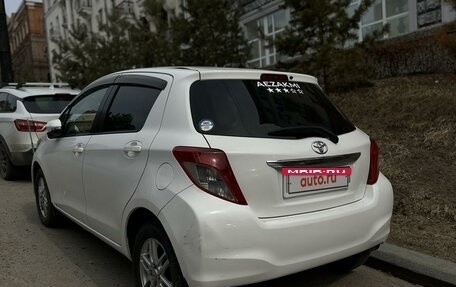Toyota Vitz, 2011 год, 750 000 рублей, 3 фотография