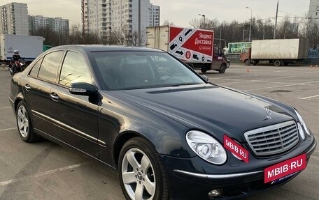 Mercedes-Benz E-Класс, 2003 год, 980 000 рублей, 2 фотография