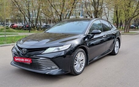 Toyota Camry, 2020 год, 3 000 000 рублей, 2 фотография