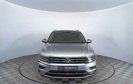 Volkswagen Tiguan II, 2018 год, 3 167 000 рублей, 2 фотография