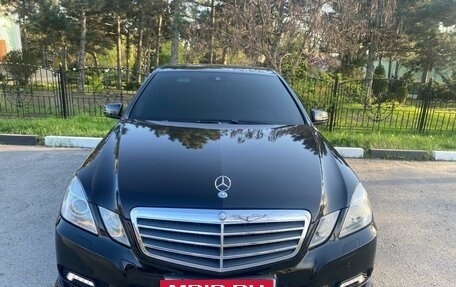 Mercedes-Benz E-Класс, 2011 год, 2 300 000 рублей, 3 фотография