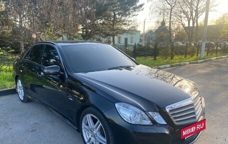 Mercedes-Benz E-Класс, 2011 год, 2 300 000 рублей, 7 фотография