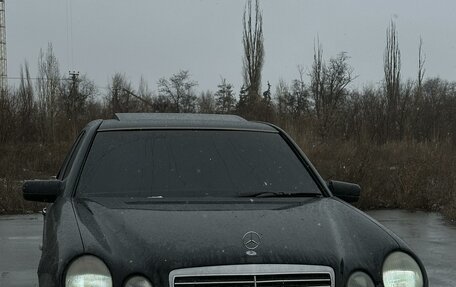 Mercedes-Benz E-Класс, 1996 год, 580 000 рублей, 6 фотография