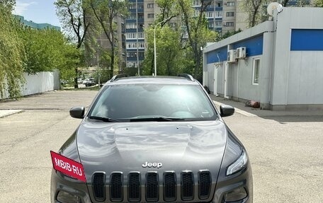 Jeep Cherokee, 2014 год, 1 850 000 рублей, 2 фотография