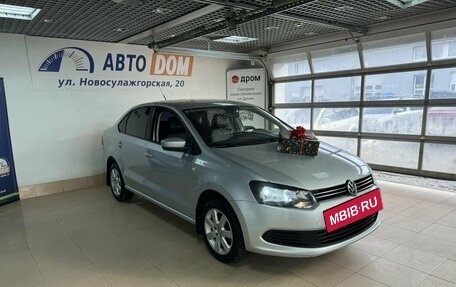 Volkswagen Polo VI (EU Market), 2012 год, 880 000 рублей, 3 фотография