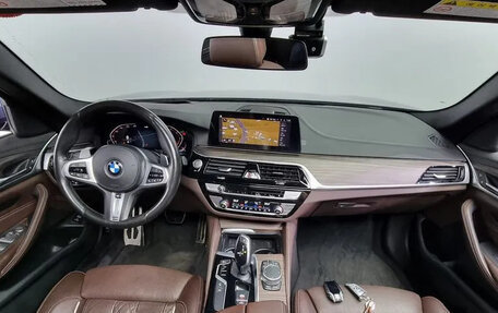 BMW 5 серия, 2020 год, 2 950 000 рублей, 3 фотография