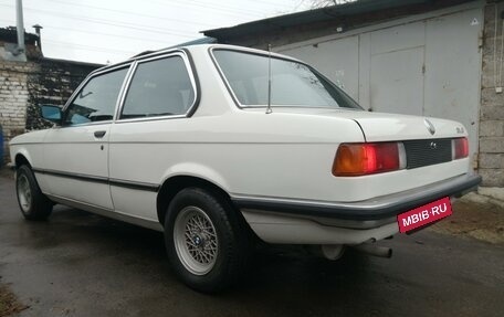BMW 3 серия, 1982 год, 750 000 рублей, 3 фотография