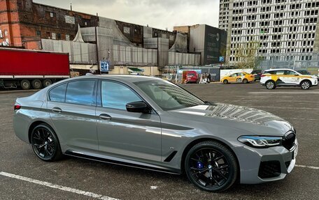BMW 5 серия, 2021 год, 7 400 000 рублей, 2 фотография