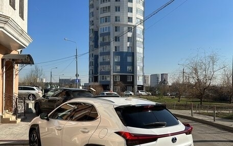 Lexus UX I, 2019 год, 3 195 000 рублей, 4 фотография