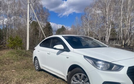 Hyundai Solaris II рестайлинг, 2019 год, 1 550 000 рублей, 2 фотография