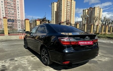 Toyota Camry, 2017 год, 2 450 000 рублей, 4 фотография