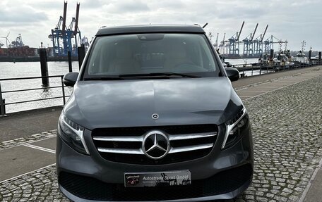 Mercedes-Benz V-Класс, 2024 год, 12 500 000 рублей, 2 фотография