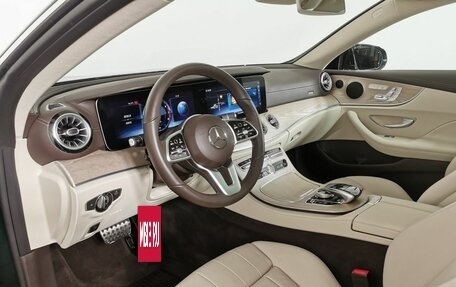 Mercedes-Benz E-Класс, 2019 год, 5 449 000 рублей, 10 фотография