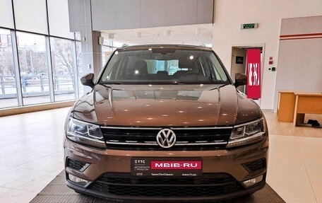 Volkswagen Tiguan II, 2017 год, 3 154 000 рублей, 2 фотография