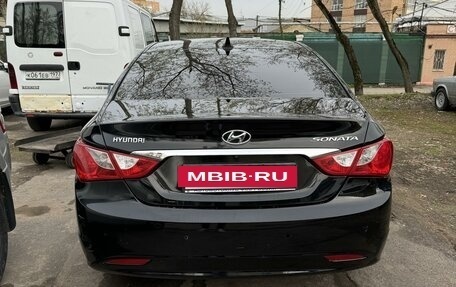 Hyundai Sonata VI, 2012 год, 990 000 рублей, 11 фотография