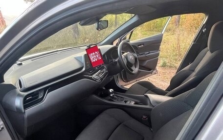 Toyota C-HR I рестайлинг, 2019 год, 2 250 000 рублей, 5 фотография