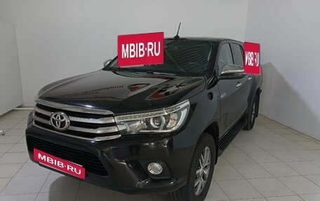 Toyota Hilux VIII, 2019 год, 3 550 000 рублей, 3 фотография