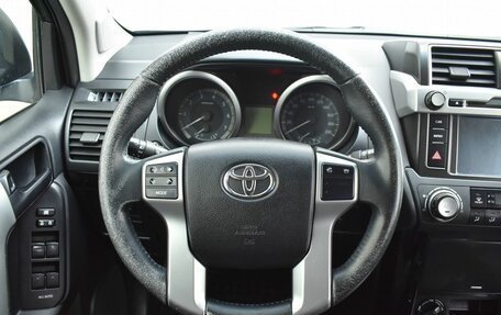 Toyota Land Cruiser Prado 150 рестайлинг 2, 2015 год, 3 480 000 рублей, 15 фотография