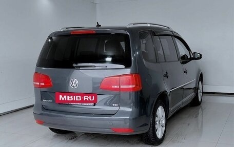 Volkswagen Touran III, 2014 год, 1 299 000 рублей, 4 фотография