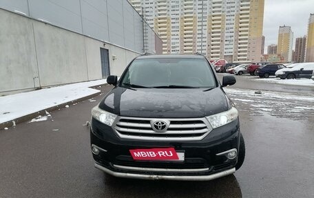 Toyota Highlander III, 2012 год, 2 045 000 рублей, 3 фотография