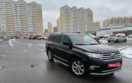Toyota Highlander III, 2012 год, 2 045 000 рублей, 12 фотография