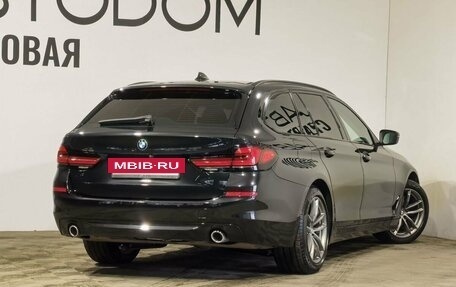 BMW 5 серия, 2019 год, 3 699 000 рублей, 2 фотография