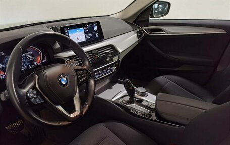 BMW 5 серия, 2019 год, 3 699 000 рублей, 12 фотография